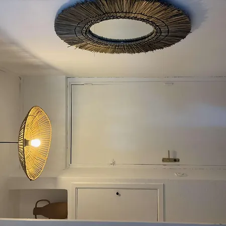 Rénové En Centre-ville, Clim à 100m De La - Fr-1-308-216 * Le Lavandou